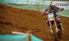 队长沙特联绝杀（沙特队主帅）